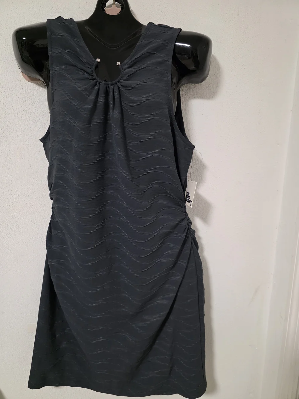 Sleeveless Key Hole Dress in Charcol